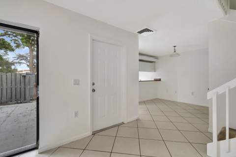 311 3rd Way, West Palm Beach FL - photo 8 of 52