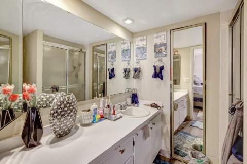 5852 SE Riverboat Drive #321, Stuart FL - photo 17 of 33