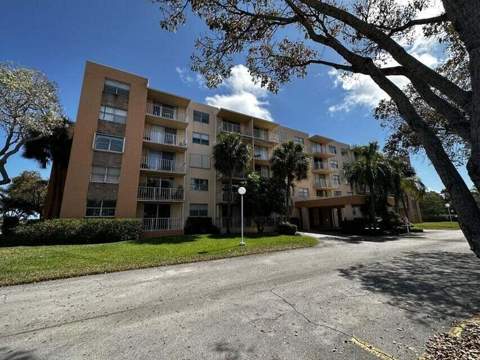 480 Executive Center Drive #4a, West Palm Beach FL - photo 22 of 42