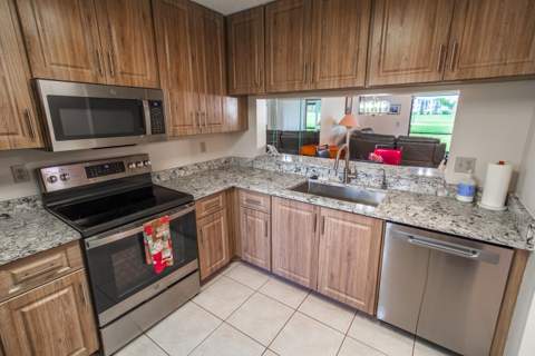 4688 Lucerne Lakes Blvd Boulevard #104, Lake Worth FL - photo 14 of 35