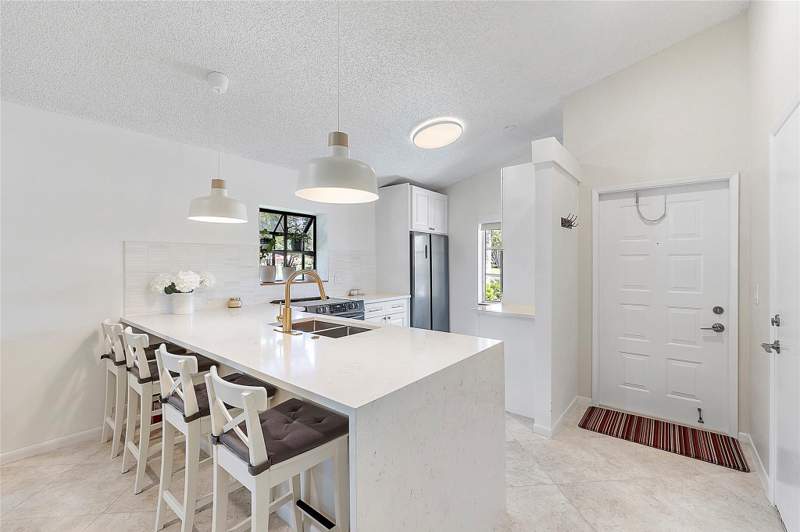 2 bedroom Villa at 8230 Springtree Road, Whisper Walk Sec C Condo, Boca Raton — photo 4
