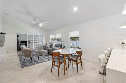 8230 Springtree Road, Boca Raton FL - photo 11 of 46