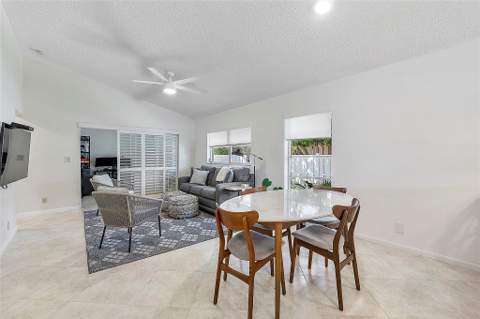 8230 Springtree Road, Boca Raton FL - photo 12 of 46