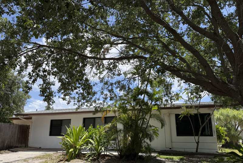 3 bedroom Single Family Residence at 4250 NE 12th Avenue, Pine Beach, Pompano Beach — photo 1