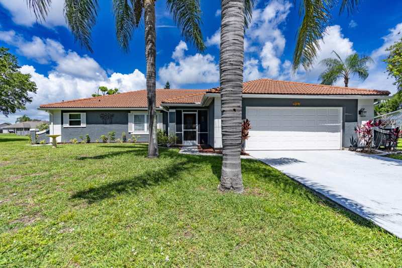 3 bedroom Single Family Residence at 2144 SE Elmhurst Road, South Port St Lucie Unit 4, Port St. Lucie — photo 1