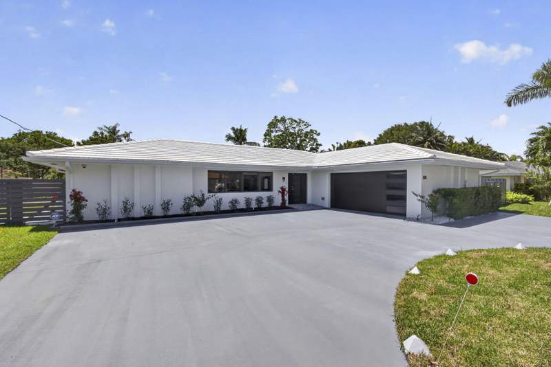 3 bedroom Single Family Residence at 8111 W Lake Drive, Lake Clarke West 3, Lake Clarke Shores — photo 5
