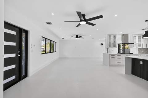 8111 W Lake Drive, Lake Clarke Shores FL - photo 23 of 83