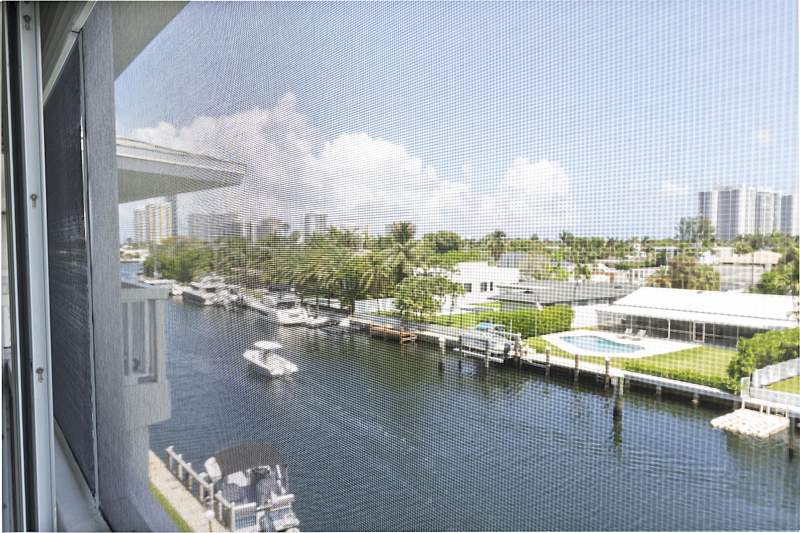 2 bedroom Stock Cooperative at 455 Paradise Isle Boulevard #404, Isle Of Paradise Co-Op F, Hallandale Beach — photo 2