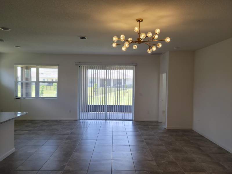 4 bedroom Single Family Residence at 12354 Arabella Drive, Tradition Plat No 20 - The Preserve - Phase 2, Port St. Lucie — photo 2