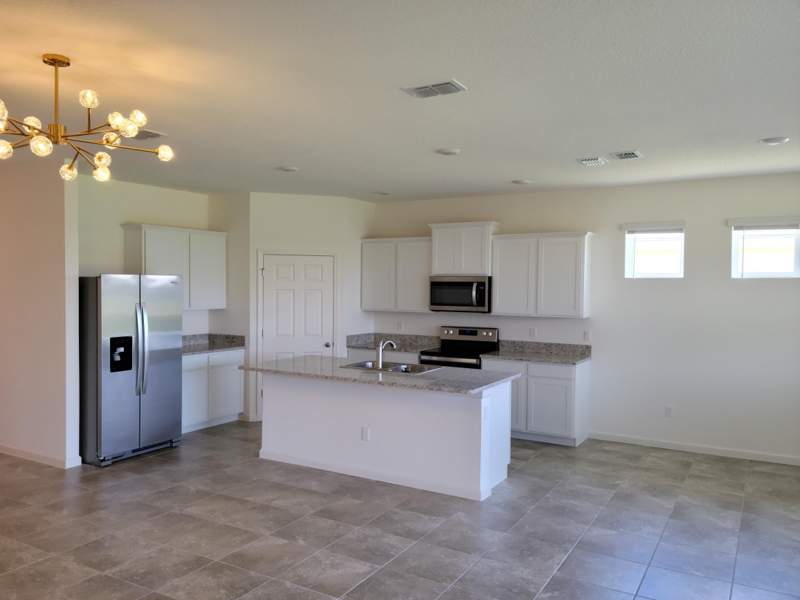 4 bedroom Single Family Residence at 12354 Arabella Drive, Tradition Plat No 20 - The Preserve - Phase 2, Port St. Lucie — photo 5