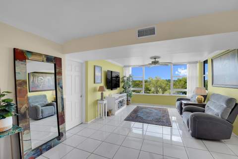 4145 Cypress Reach Court #505, Pompano Beach FL - photo 7 of 58