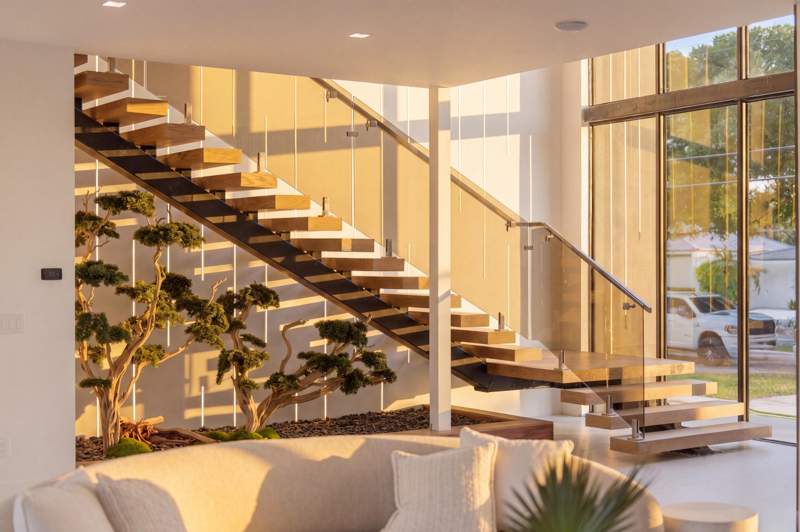 5 bedroom Single Family Residence at 2360 NE 49th Street, Lighthouse Point, Lighthouse Point — photo 3