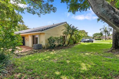 6789 Bridlewood Court #., Boca Raton FL - photo 22 of 35