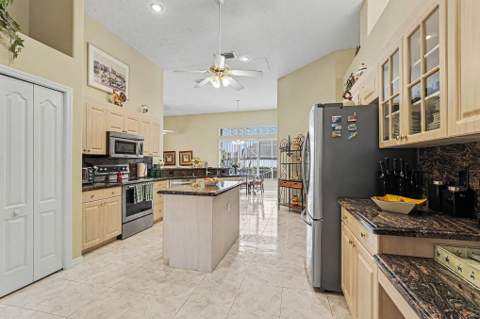 3306 SE Ford Lane, Port St. Lucie FL - photo 17 of 35