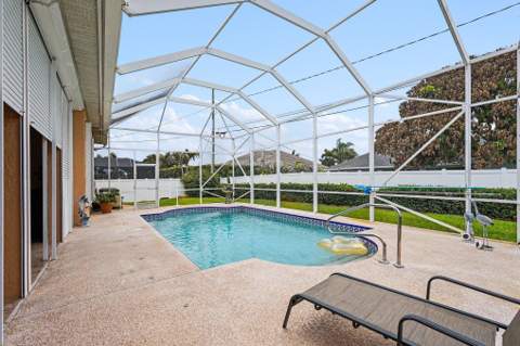 3306 SE Ford Lane, Port St. Lucie FL - photo 6 of 35