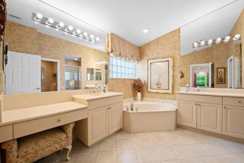 5185 Glenville Drive, Boynton Beach FL - photo 15 of 33