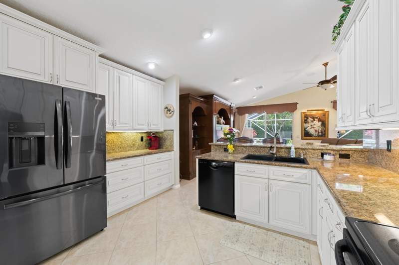 3 bedroom Single Family Residence at 5185 Glenville Drive, Lester Pud 4, Boynton Beach — photo 2