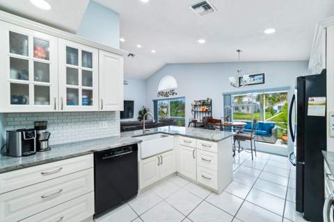 2211 Soundings Court, Greenacres FL - photo 9 of 35