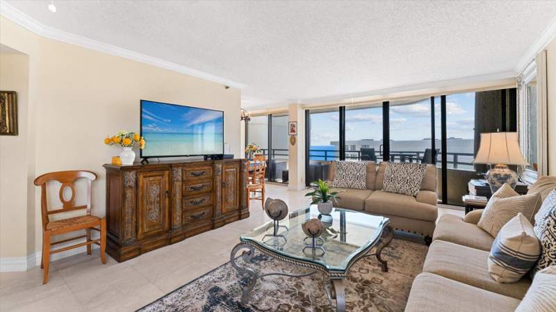 2 bedroom Condominium at 3560 S Ocean Boulevard #909, Thirty Five Sixty Condo, South Palm Beach — photo 2