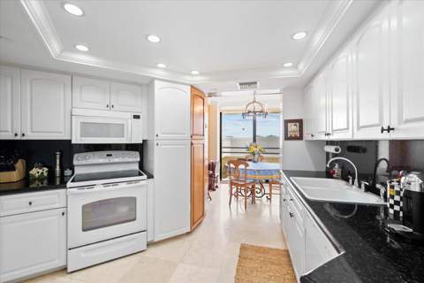 3560 S Ocean Boulevard #909, South Palm Beach FL - photo 15 of 41