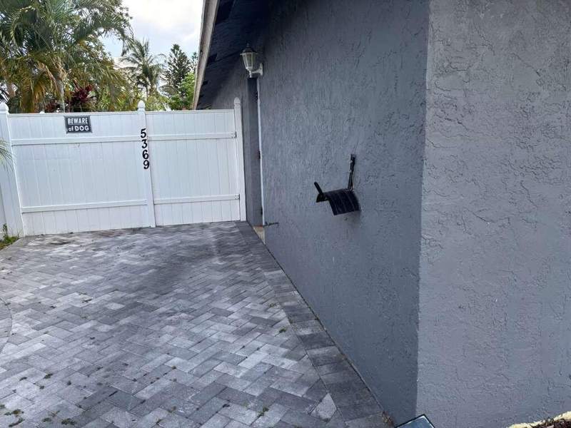 3 bedroom Single Family Residence at 5369 Gene Circle, Summit Pines Unit 2, West Palm Beach — photo 4