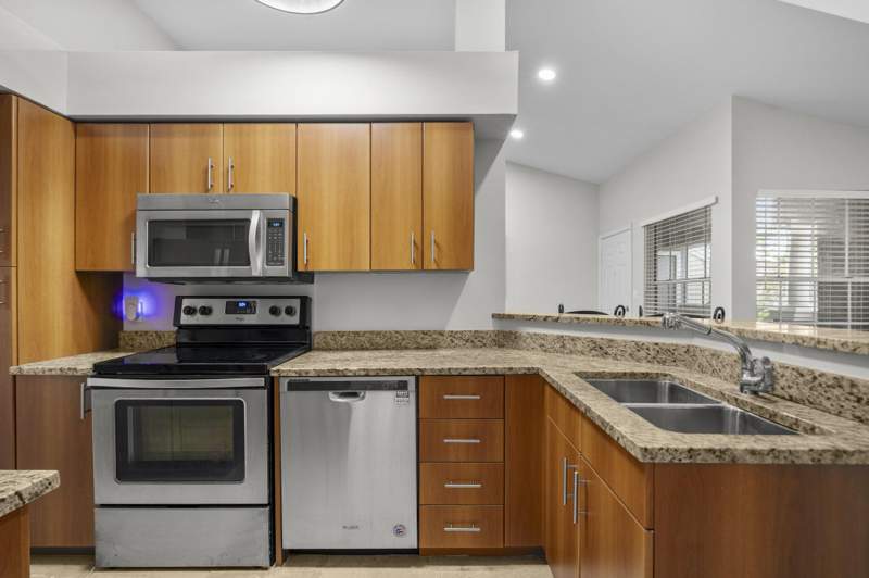 1 bedroom Condominium at 1000 Crystal Way #L, Bahia At Delray Condo — photo 4