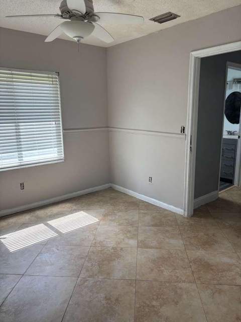 5369 Gene Circle, West Palm Beach FL - photo 15 of 56