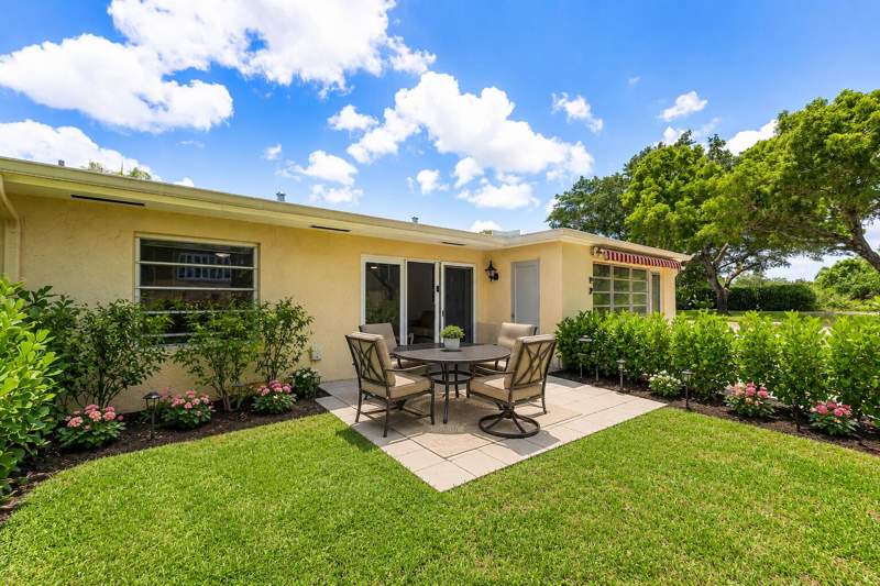 2 bedroom Villa at 13788 Via Flora #B, Palm Greens At Villa Del Ray Condo II, Delray Beach — photo 4