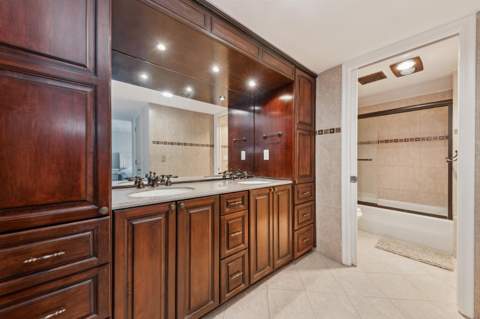 2400 Presidential Way #1006, West Palm Beach FL - photo 12 of 14