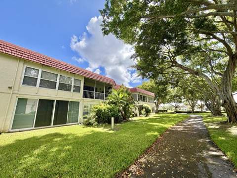 19 Abbey Lane #204, Delray Beach FL - photo 16 of 33