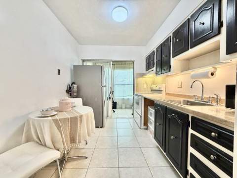 19 Abbey Lane #204, Delray Beach FL - photo 8 of 33