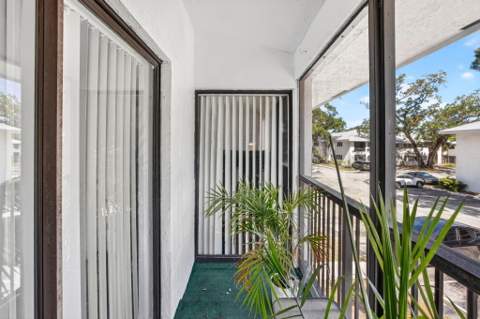 2550 SW 18th Terrace #2005, Fort Lauderdale FL - photo 20 of 42