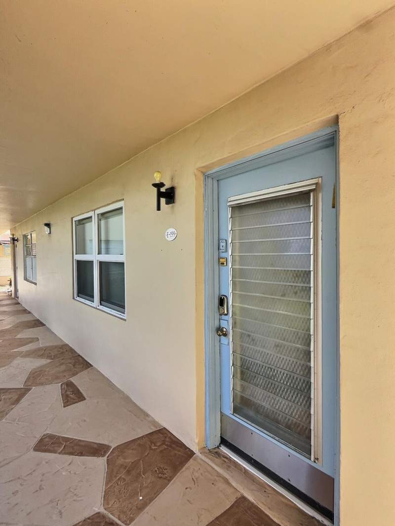 1 bedroom Condominium at 199 E Burgundy, Kings Point Burgundy Condos, Delray Beach — photo 2