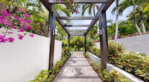 355 Oakview Drive, Delray Beach FL - photo 8 of 71