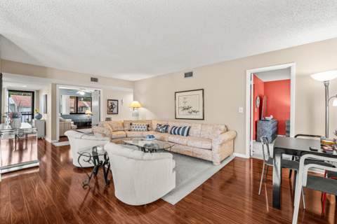 5687 Fairway Park Drive, Boynton Beach FL - photo 7 of 34