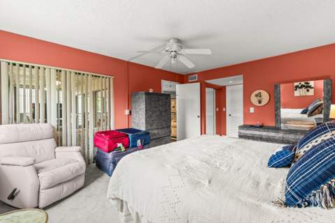 5687 Fairway Park Drive, Boynton Beach FL - photo 22 of 34