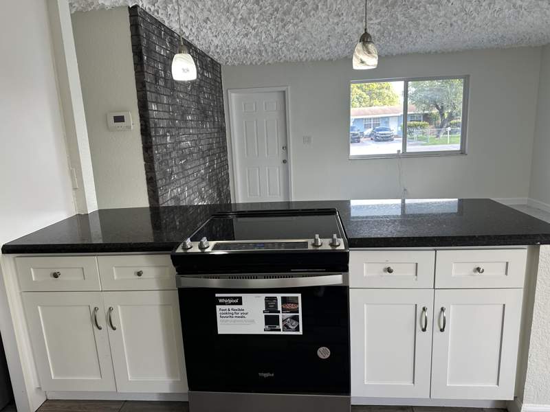 3 bedroom Single Family Residence at 2811 NW 8th Street, Collier City Add, Pompano Beach — photo 4
