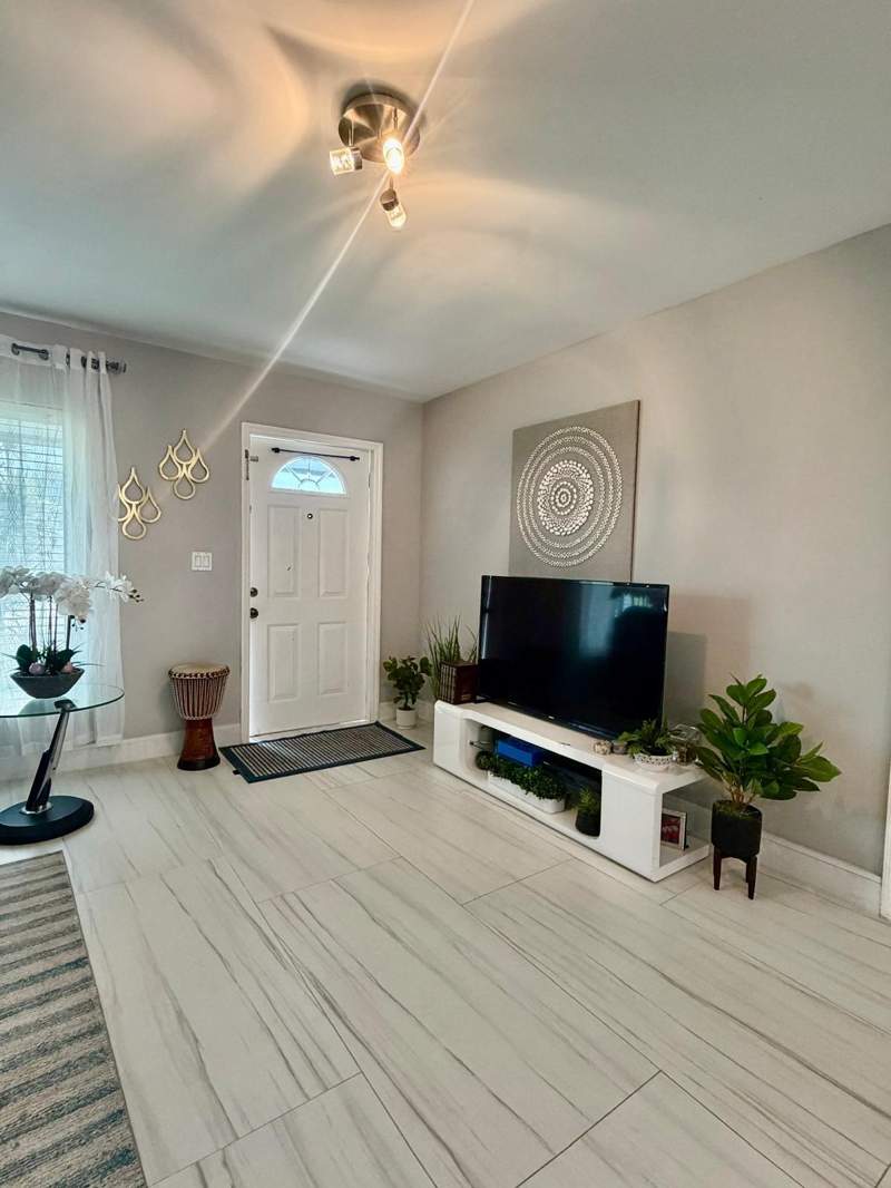 5 bedroom Single Family Residence at 3464 NW 26th Avenue, Boca Madera Unit 1, Boca Raton — photo 4