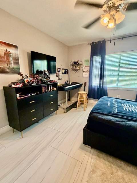 3464 NW 26th Avenue, Boca Raton FL - photo 11 of 33