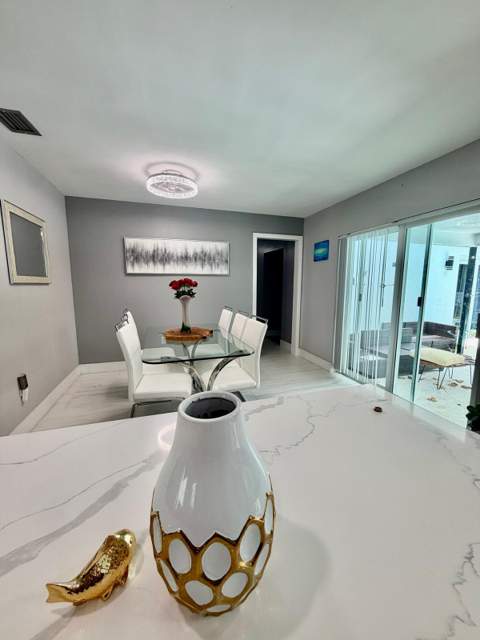 3464 NW 26th Avenue, Boca Raton FL - photo 24 of 33