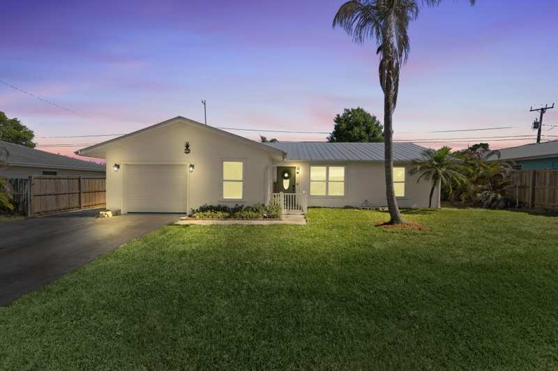3 bedroom Single Family Residence at 1729 NE 23rd Terrace, Leilani Heights, Jensen Beach — photo 1