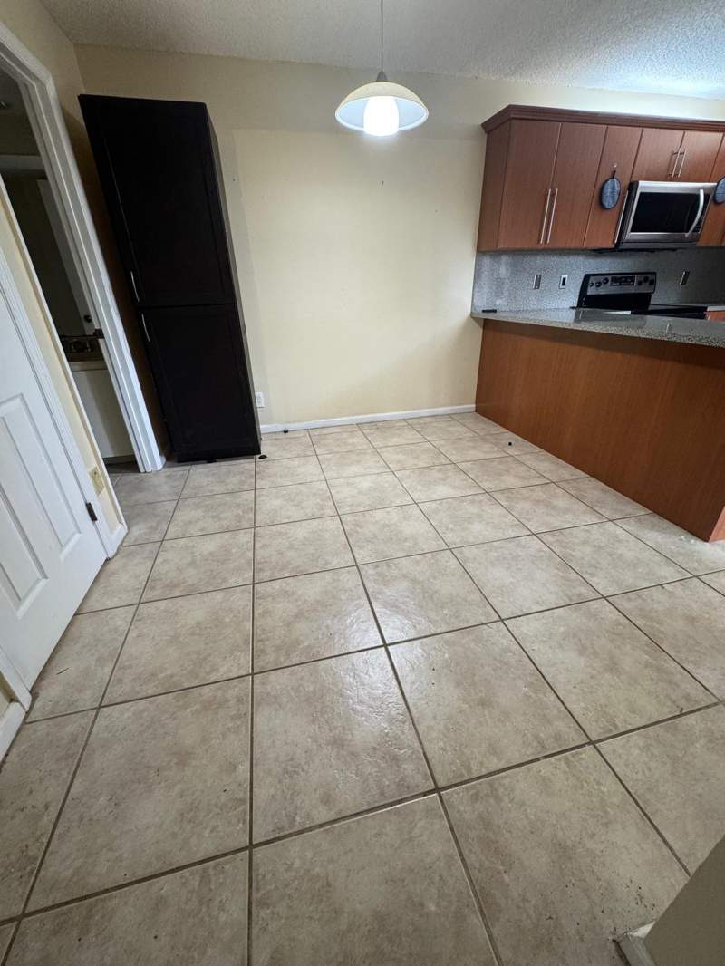 2 bedroom Townhouse at 730 NW 98th Circle, Jacaranda Parcel 610, Plantation — photo 4