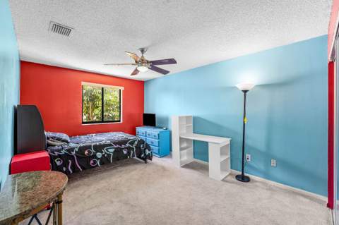 2810 Sand Pines Court, Lake Worth FL - photo 18 of 37