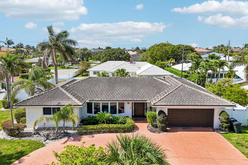 3 bedroom Single Family Residence at 2940 NE 39th Court, Venetian Isles 2nd Sec, Lighthouse Point — photo 1