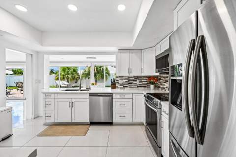 2940 NE 39th Court, Lighthouse Point FL - photo 11 of 43