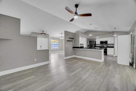 601 Howard Street, Fort Pierce FL - photo 9 of 34
