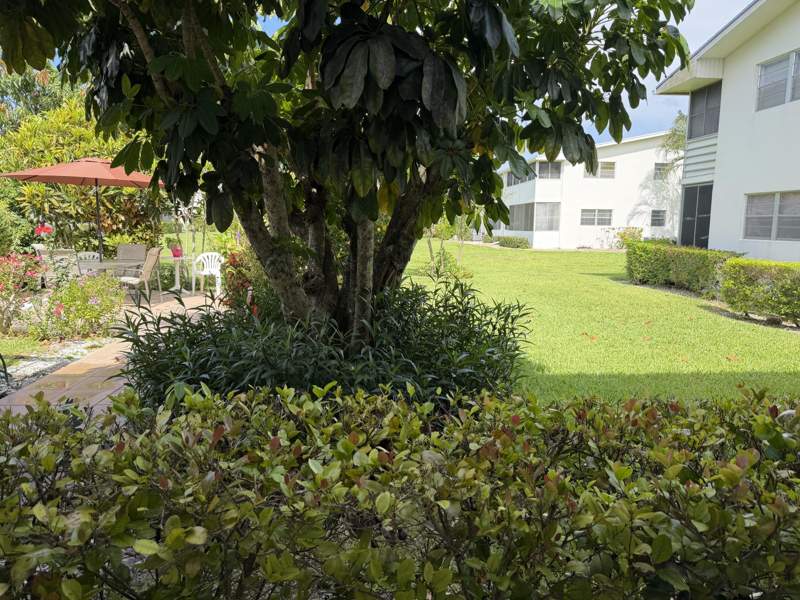 1 bedroom Condominium at 162 Windsor H, Windsor Condos, West Palm Beach — photo 4