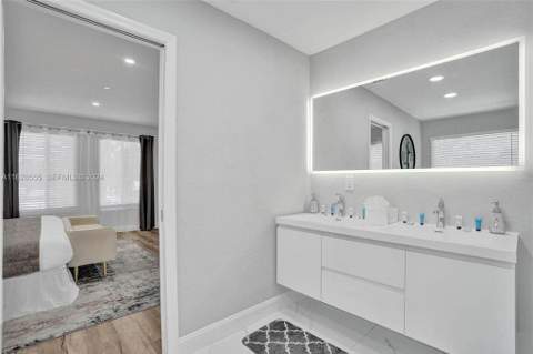 3421 Dover Road, Pompano Beach FL - photo 13 of 22