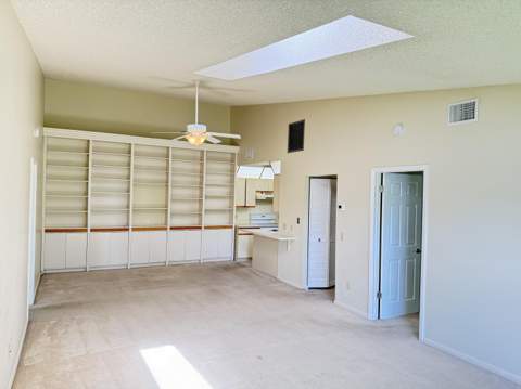 8228 SE Croft Circle #J-8, Hobe Sound FL - photo 8 of 28