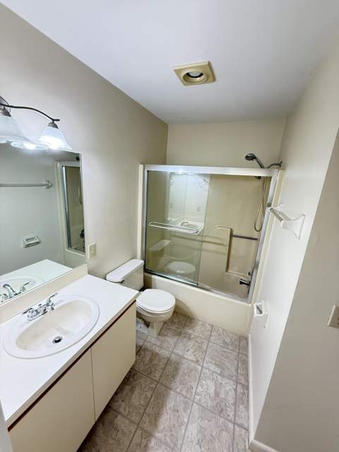8228 SE Croft Circle #J-8, Hobe Sound FL - photo 24 of 28